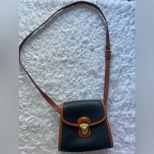 GUC Navy Dooney & Bourke All Weather Leather Purse